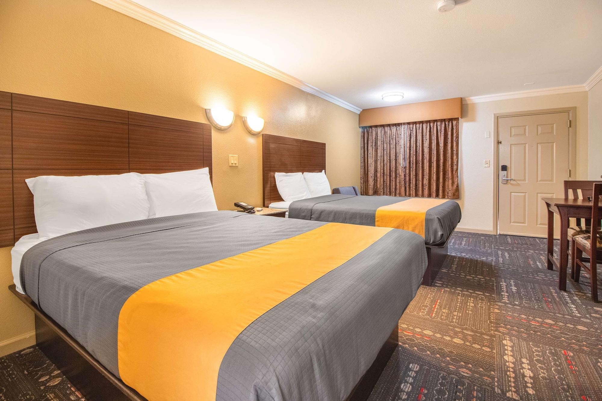 Americas Best Value Inn Houston Heights At I-45 Eksteriør bilde