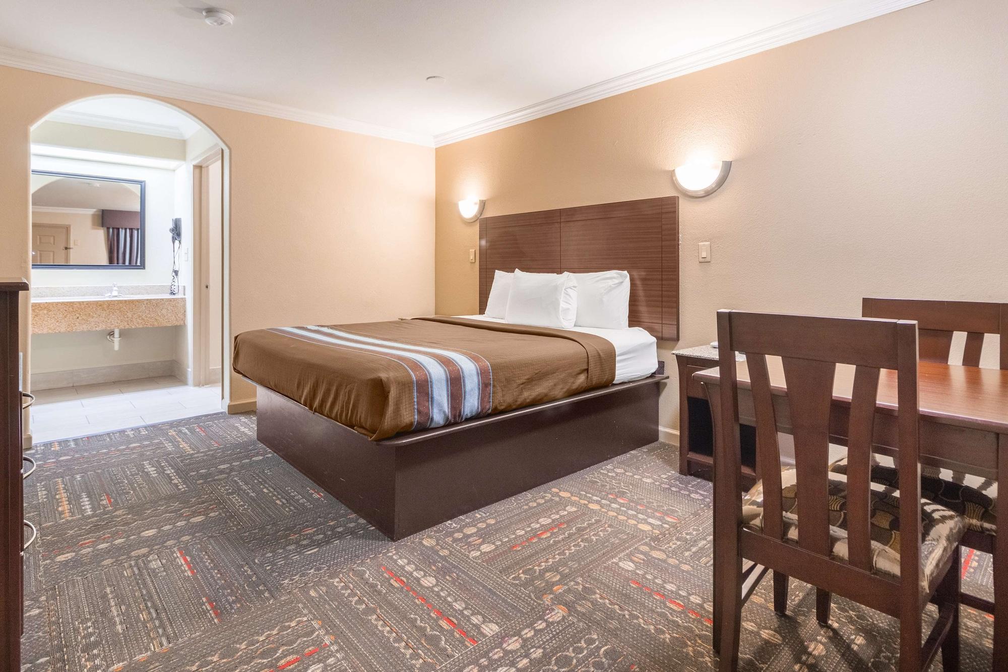 Americas Best Value Inn Houston Heights At I-45 Eksteriør bilde