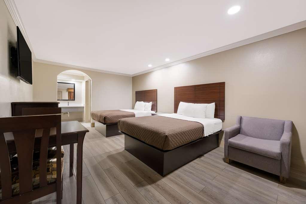 Americas Best Value Inn Houston Heights At I-45 Rom bilde