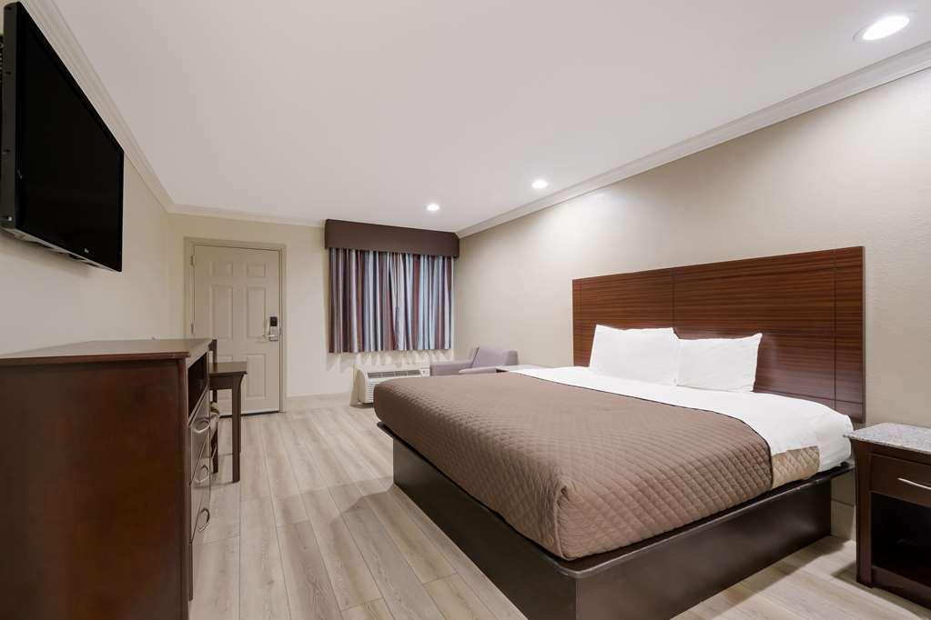 Americas Best Value Inn Houston Heights At I-45 Rom bilde