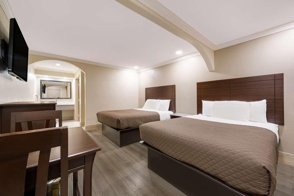 Americas Best Value Inn Houston Heights At I-45 Rom bilde