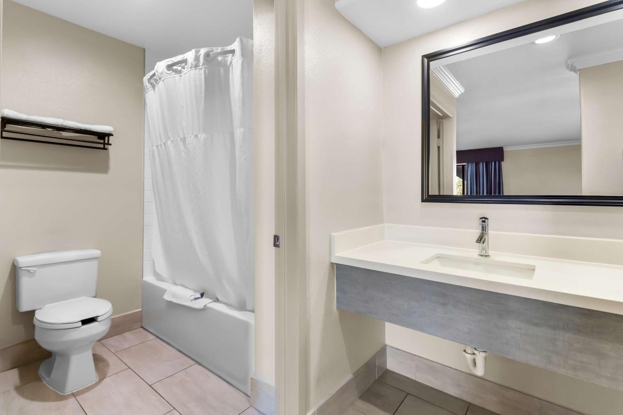 Americas Best Value Inn Houston Heights At I-45 Eksteriør bilde