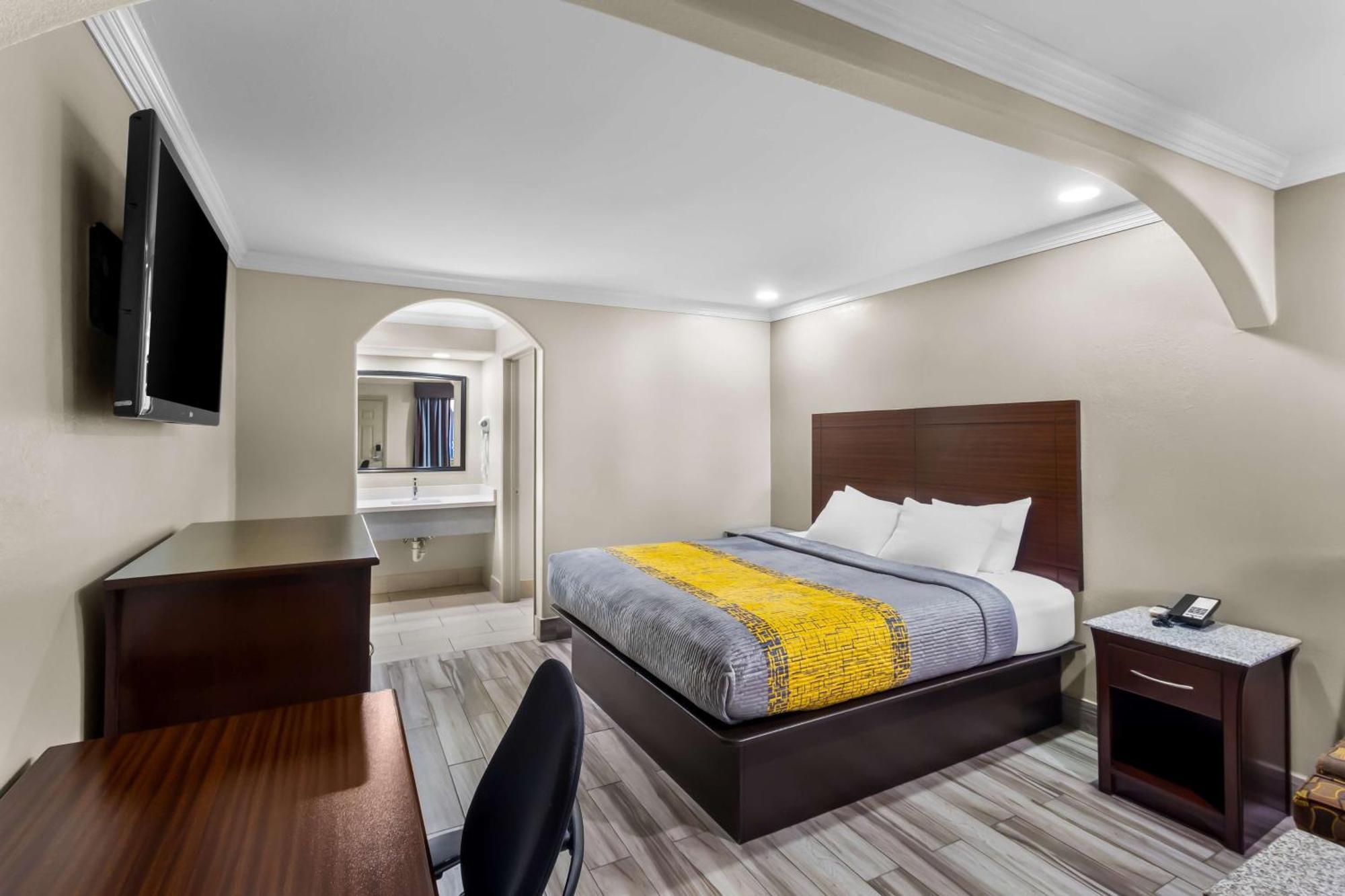 Americas Best Value Inn Houston Heights At I-45 Eksteriør bilde