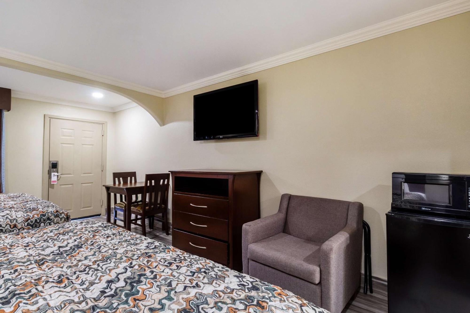 Americas Best Value Inn Houston Heights At I-45 Eksteriør bilde