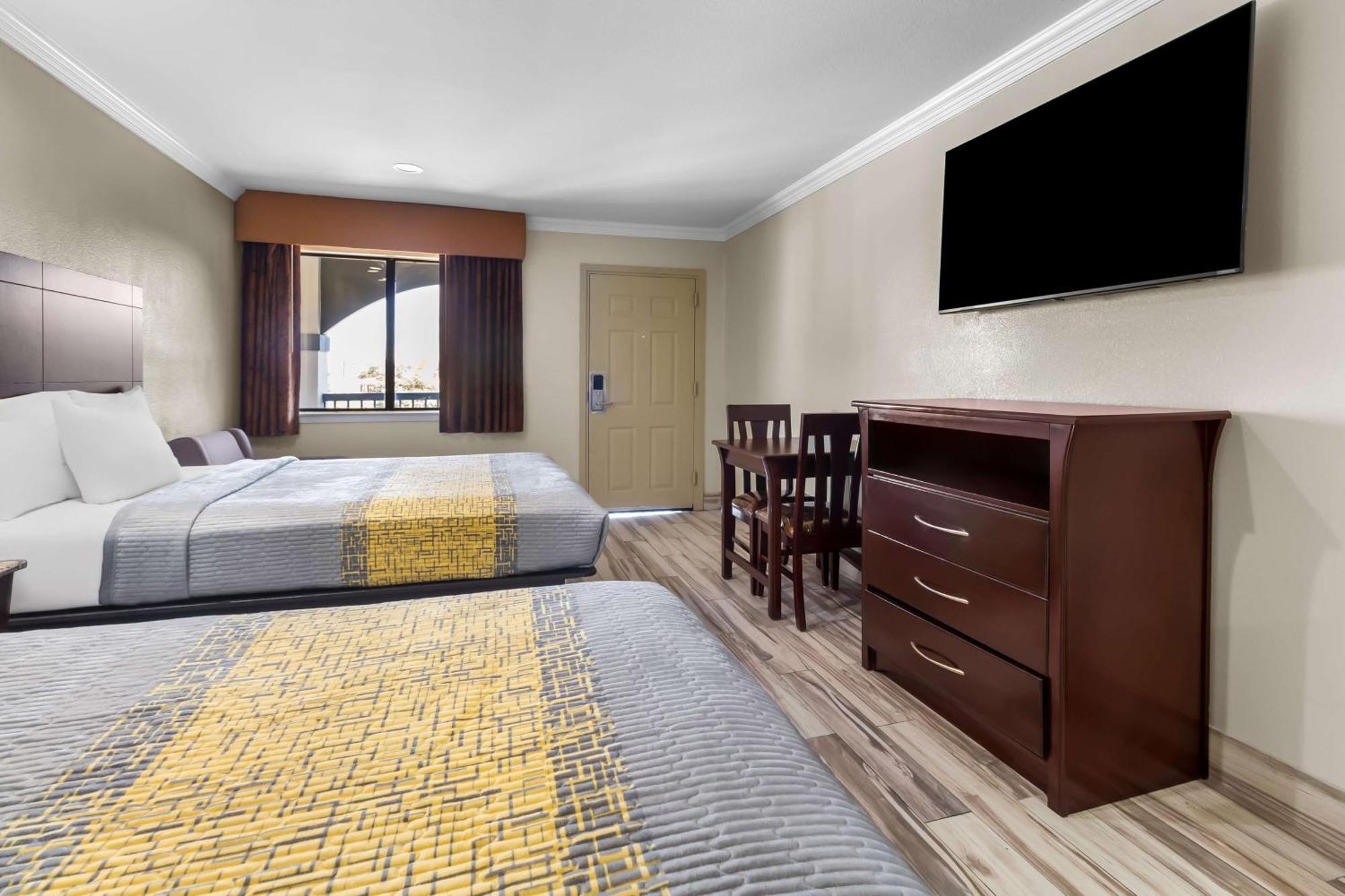 Americas Best Value Inn Houston Heights At I-45 Eksteriør bilde