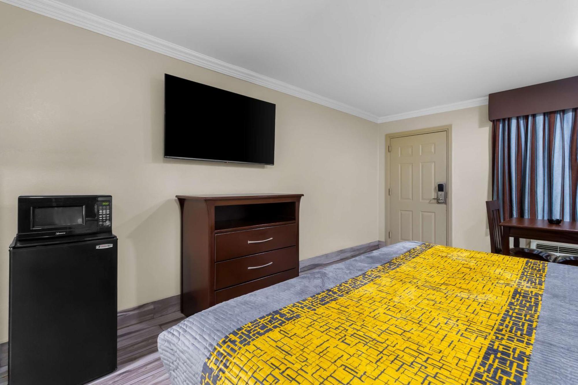 Americas Best Value Inn Houston Heights At I-45 Eksteriør bilde