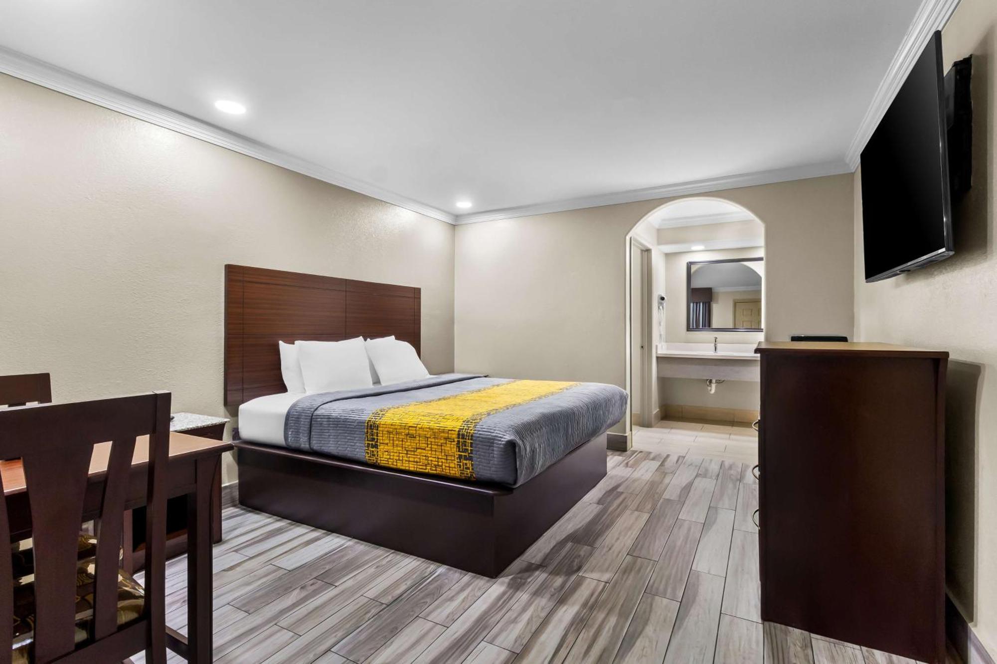 Americas Best Value Inn Houston Heights At I-45 Eksteriør bilde