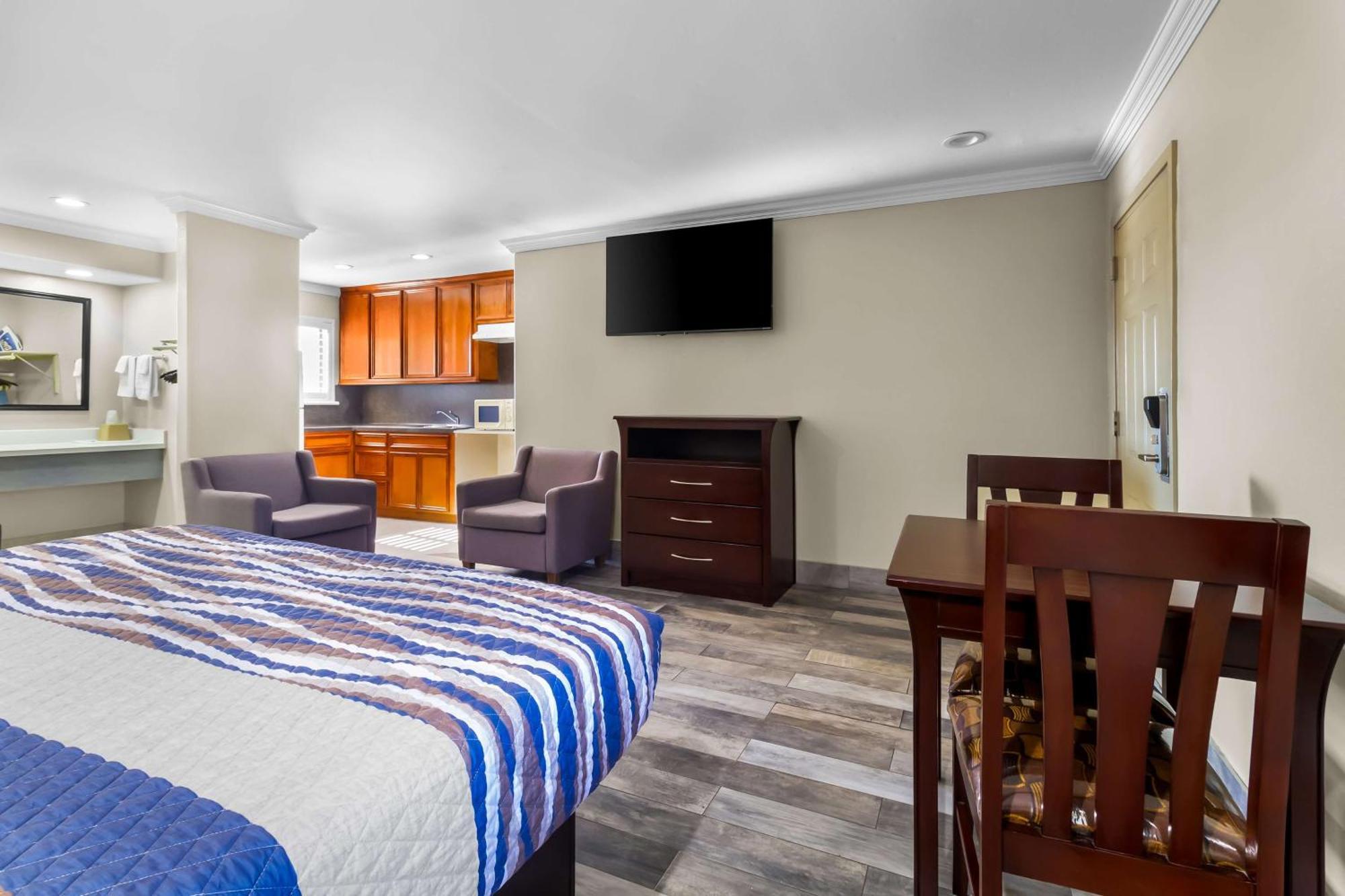 Americas Best Value Inn Houston Heights At I-45 Eksteriør bilde