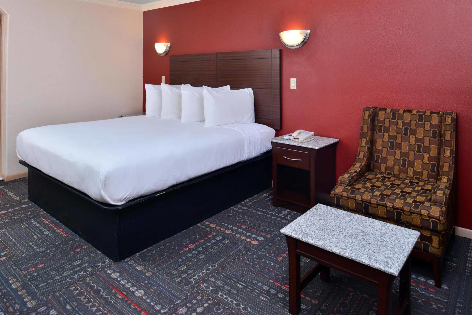 Americas Best Value Inn Houston Heights At I-45 Eksteriør bilde